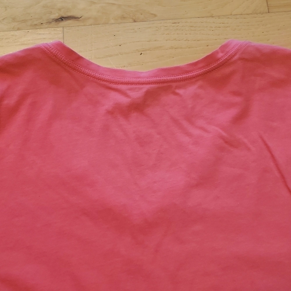 Life Is Good Patriotic American Flag Stars and Stripes Size XLarge Coral V Neck - Picture 6 of 8